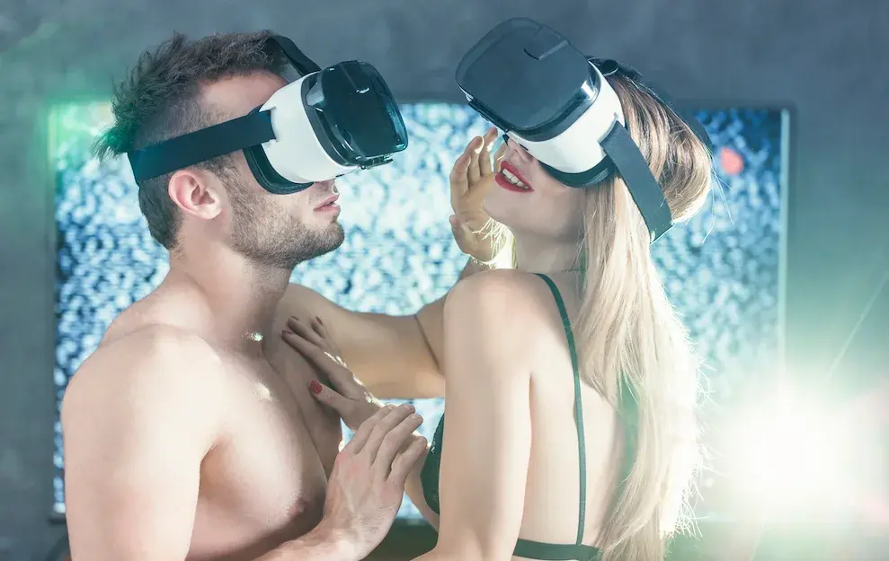 How VR Porn Works: 180° vs 360° vs Interactive VR
