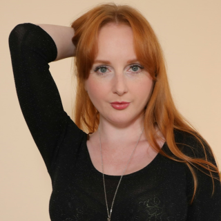 Daphne Red - Pornstar Profile on xMonter