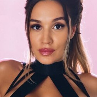 Lexis Star - Pornstar Profile on xMonter