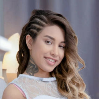 Roxy Lips Pornstar