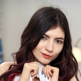 Luna Lynx Pornstar