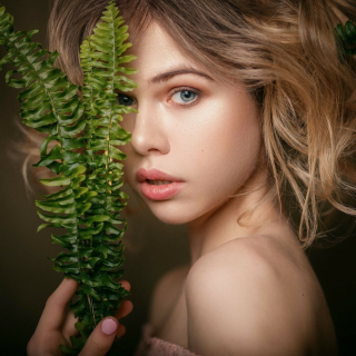 SmelyQ Pornstar