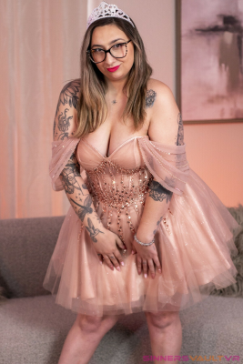 Princess Nova's Revenge: A Giantess Fantasy - Image 1